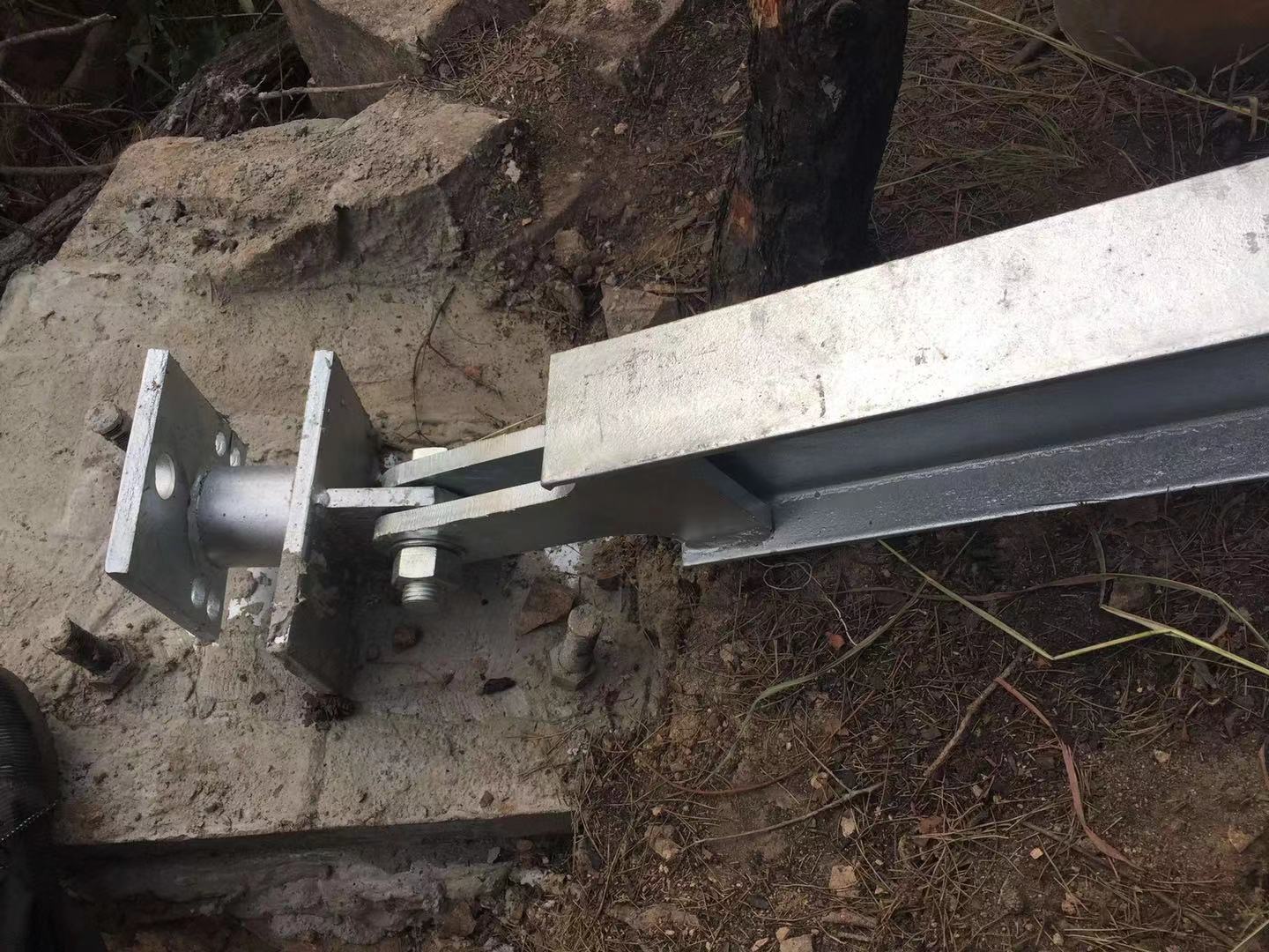 钢柱安装