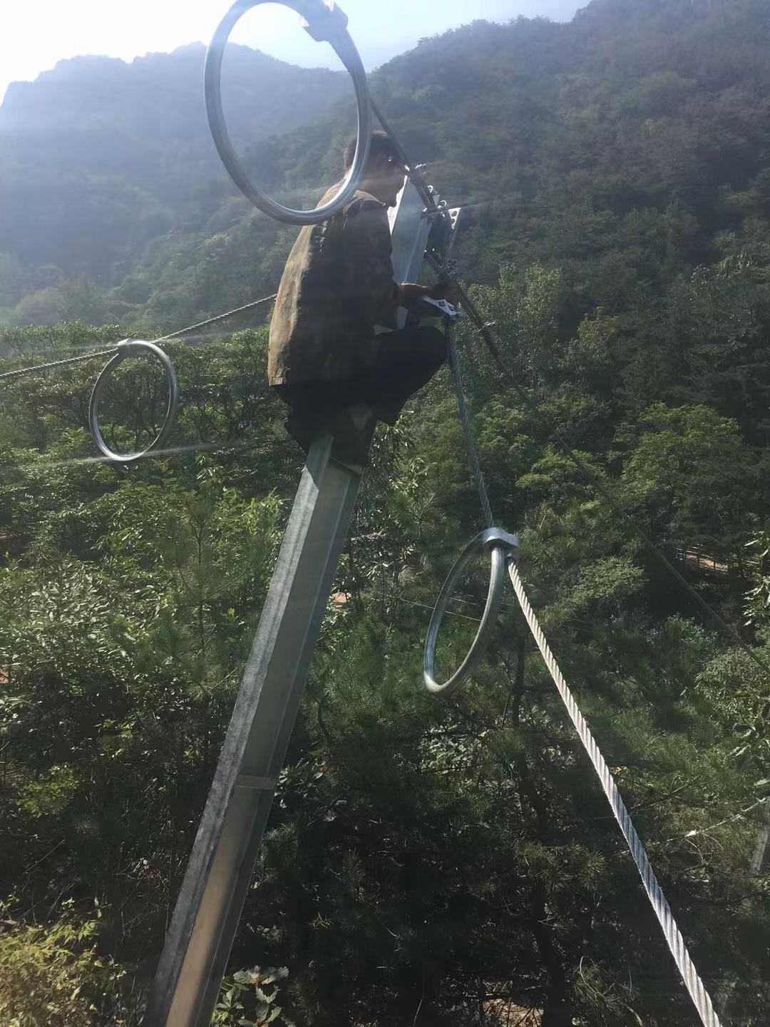 上支撑绳安装