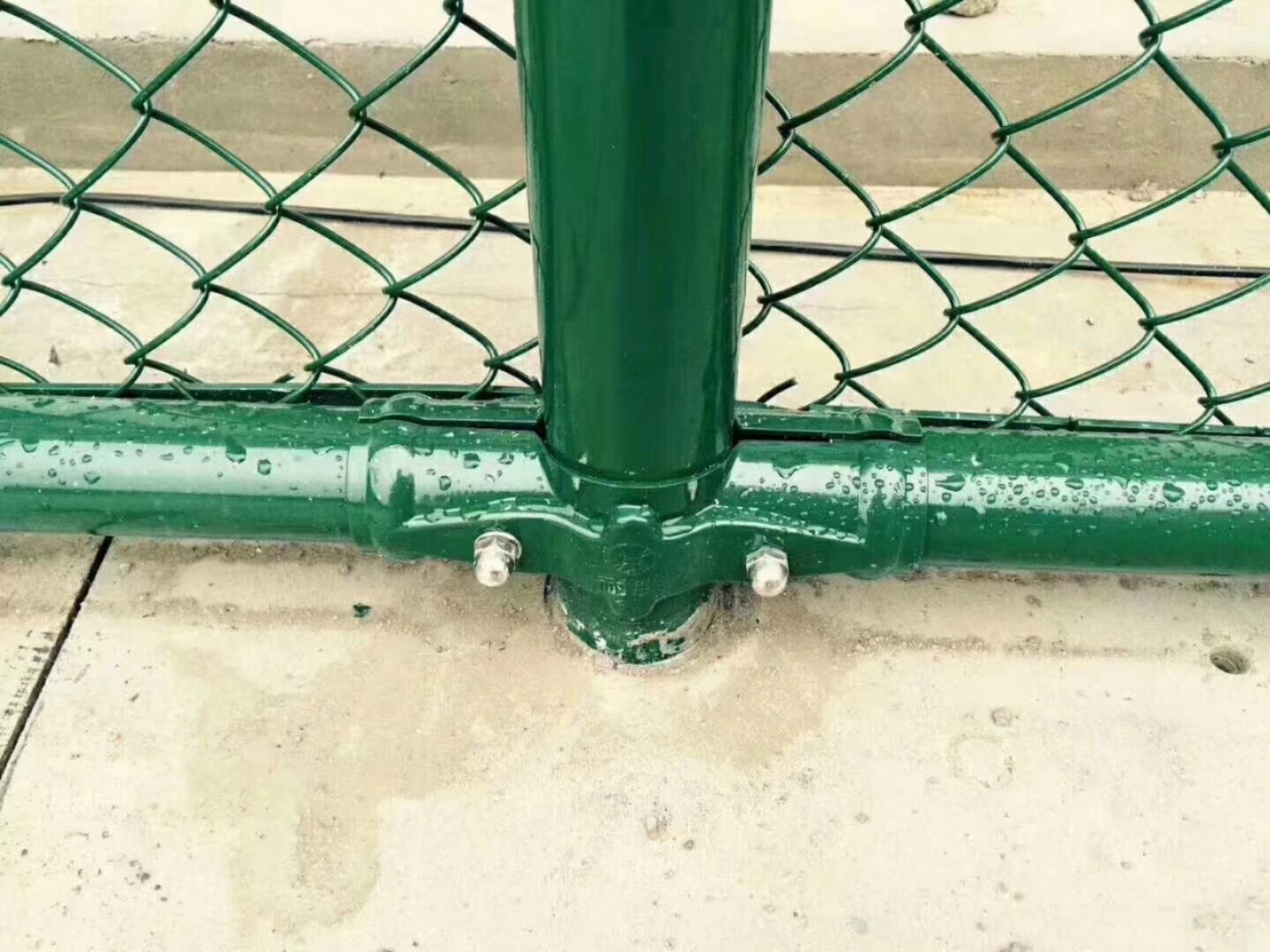 篮球场围网
